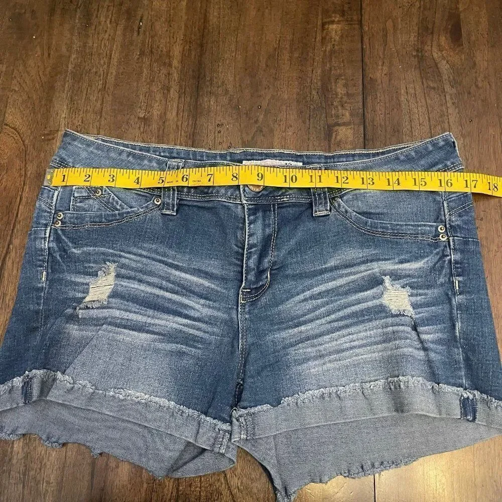 YME WannaBettaButt? Denim Shorts